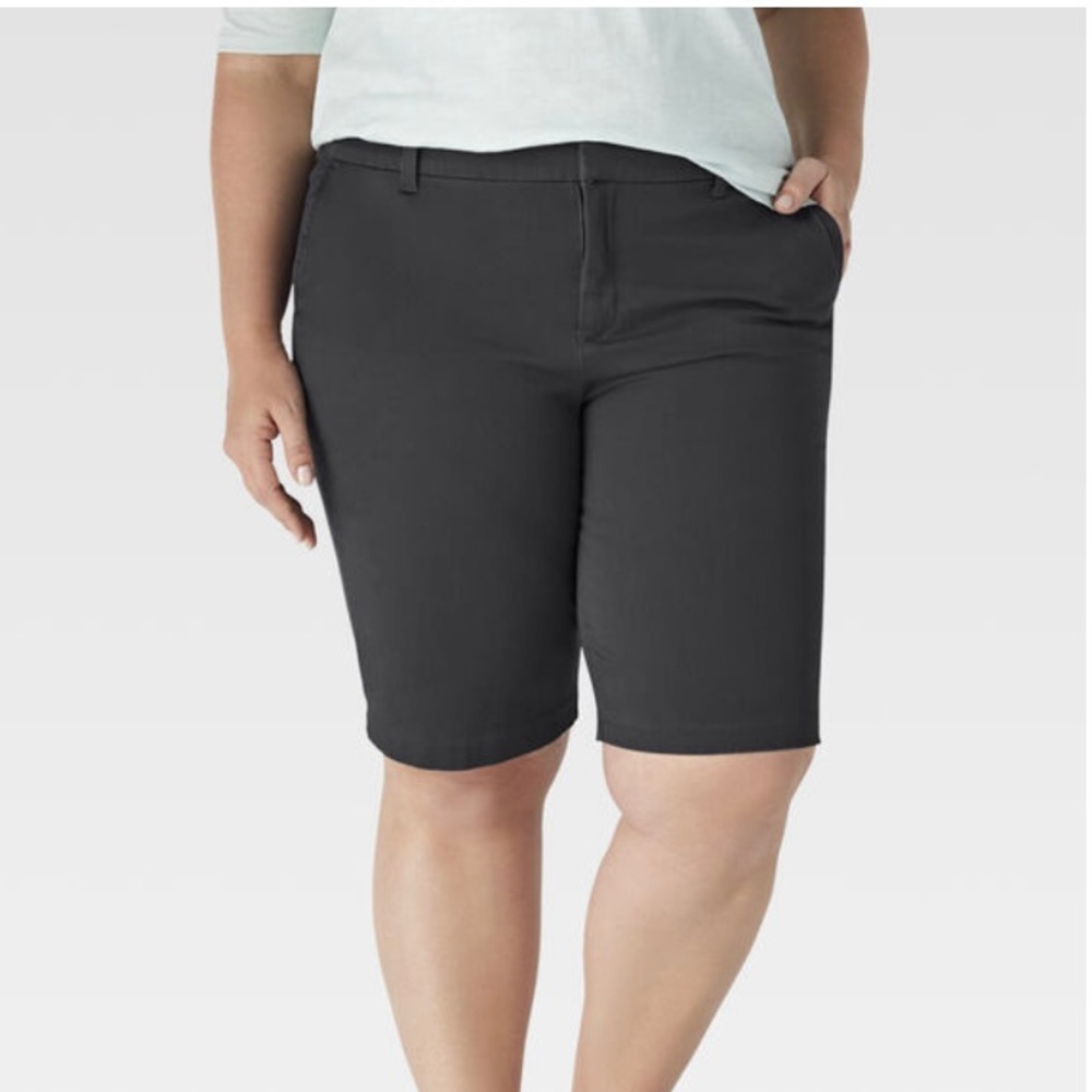Dickies black plus sized Bermuda shorts